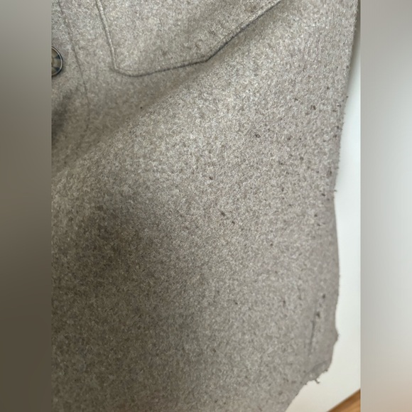 Tan shacket - Picture 3 of 3